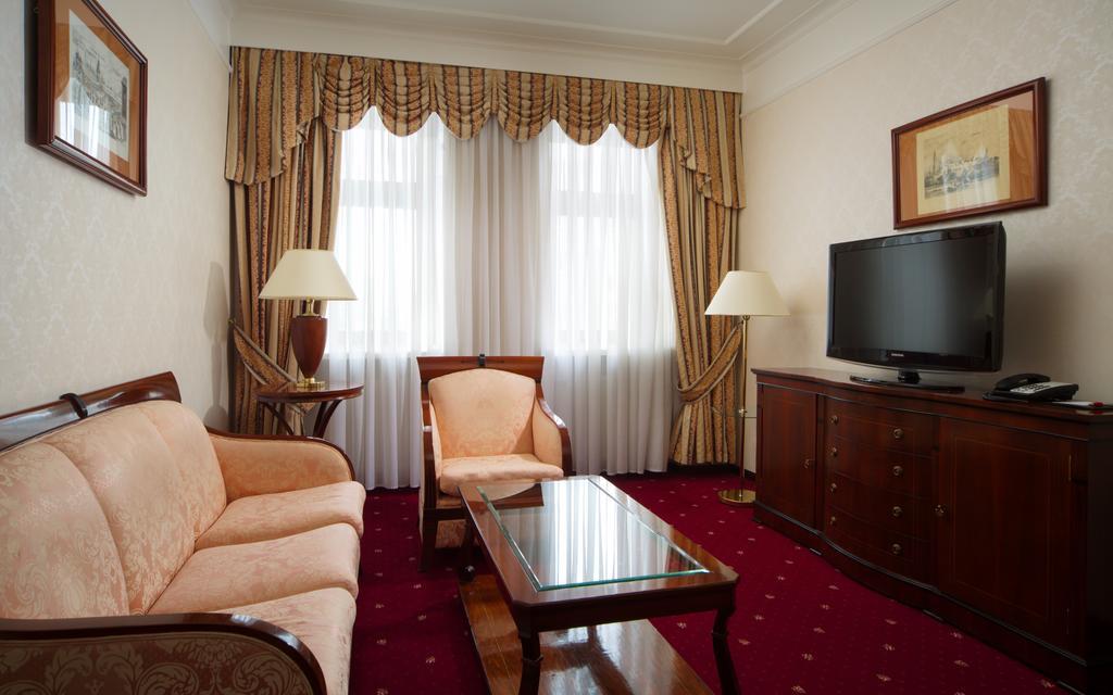 Moscow Marriott Tverskaya Hotel Esterno foto